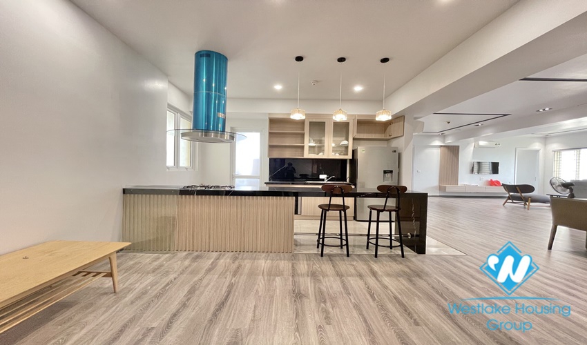 A beautiful apartment for rent in G building of Ciputra International Ha Noi City